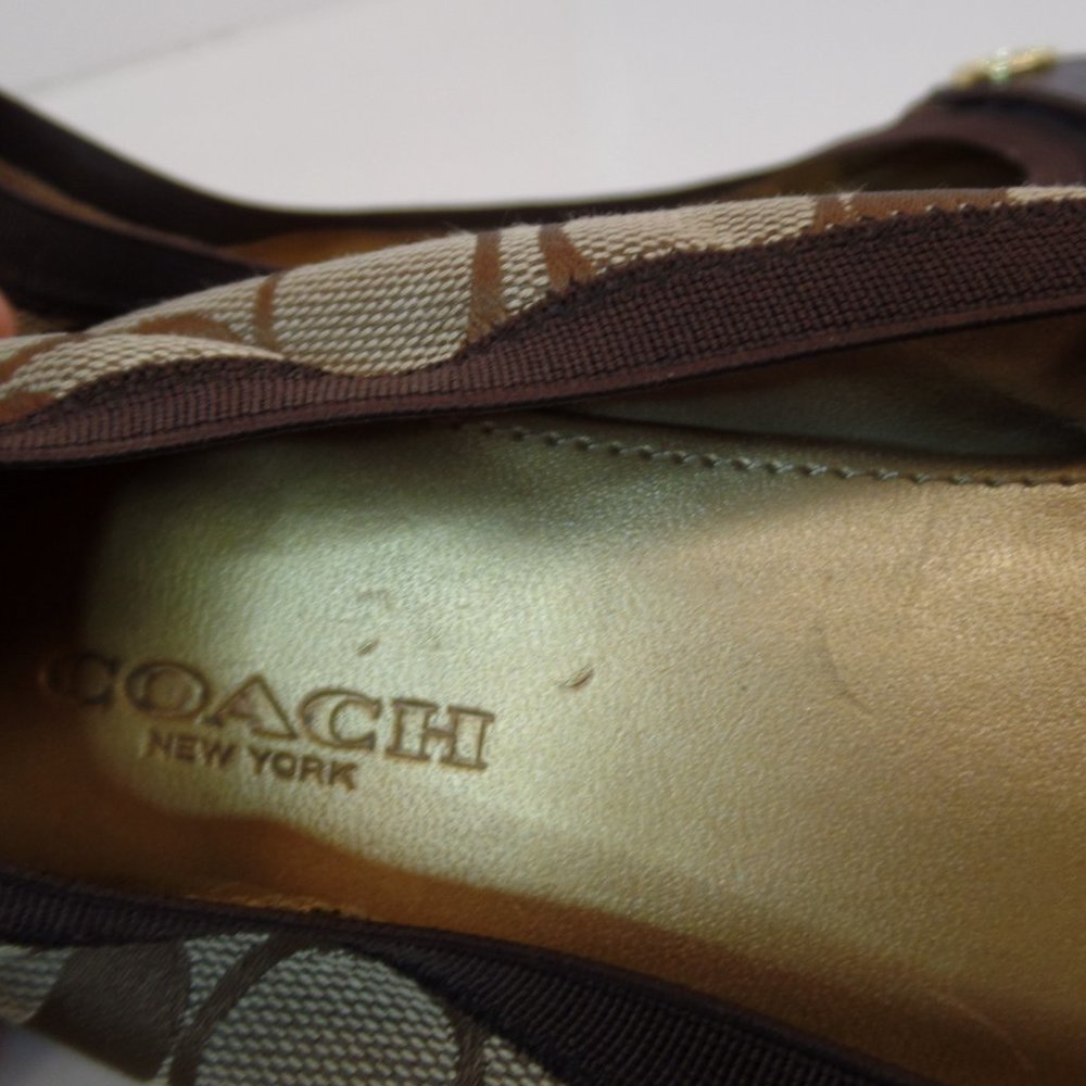 Coach Chelsey Signature Logo Fabric Brown Leather Flats Goldtone Hardware Sz 8 - Picture 11 of 15